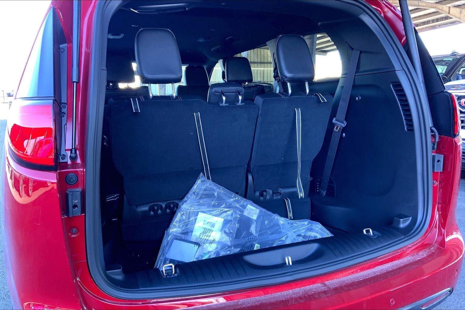 New 2026 Chrysler Voyager LX FWD image 5