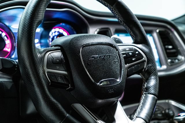 Used 2015 Dodge Challenger SRT Hellcat RWD image 24
