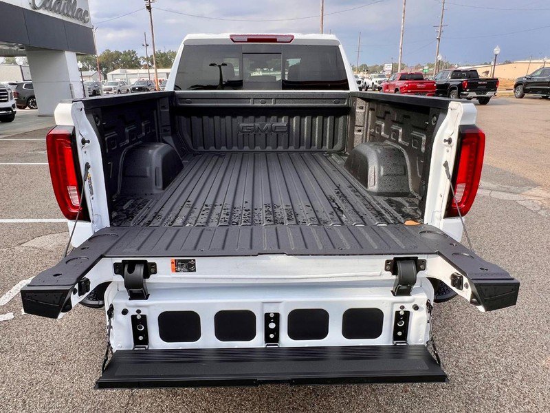 New 2026 GMC Sierra 1500 SLT w/ SLT Premium Plus Package image 6
