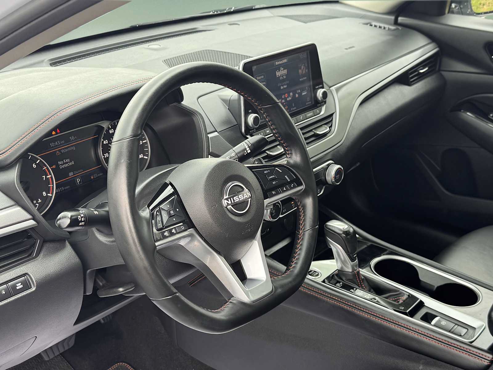 Used 2025 Nissan Altima 2.5 SR AWD/4WD image 11