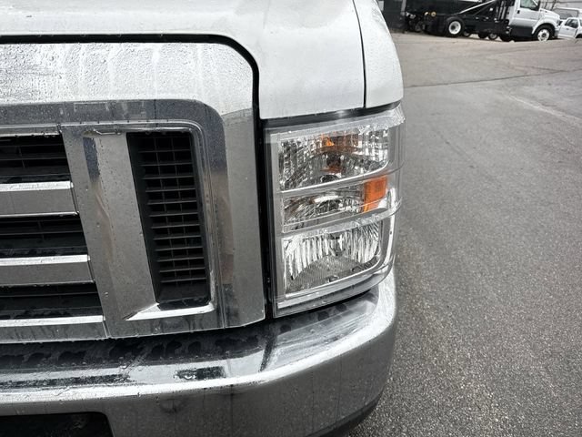 New 2025 Ford E-350 and Econoline 350 Super Duty w/ Driver's Safety Package RWD image 11