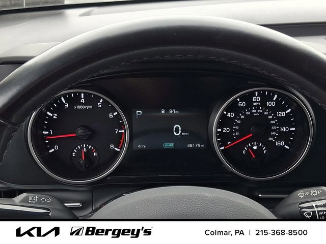 Used 2023 Kia Carnival LX image 23