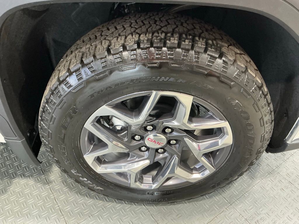 Used 2026 GMC Sierra 1500 SLE w/ Preferred Package RWD image 54