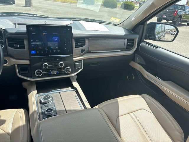 Used 2024 Ford Expedition Max Limited AWD/4WD image 21