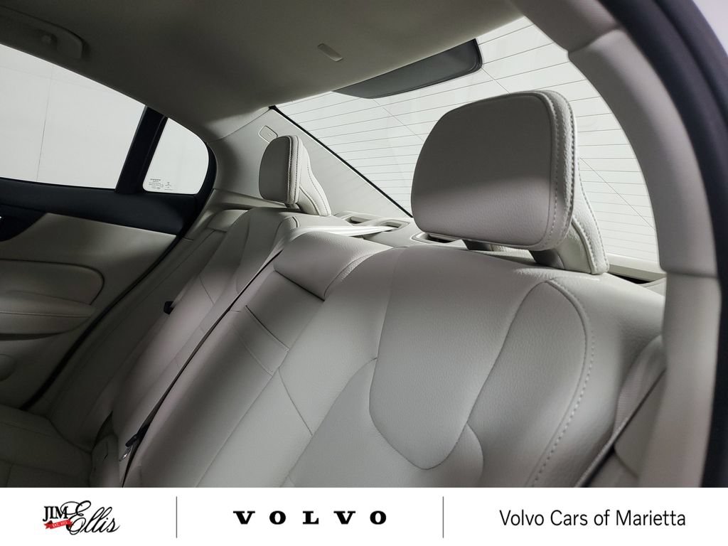 Used 2021 Volvo S60 T5 Momentum w/ Climate Package FWD image 13