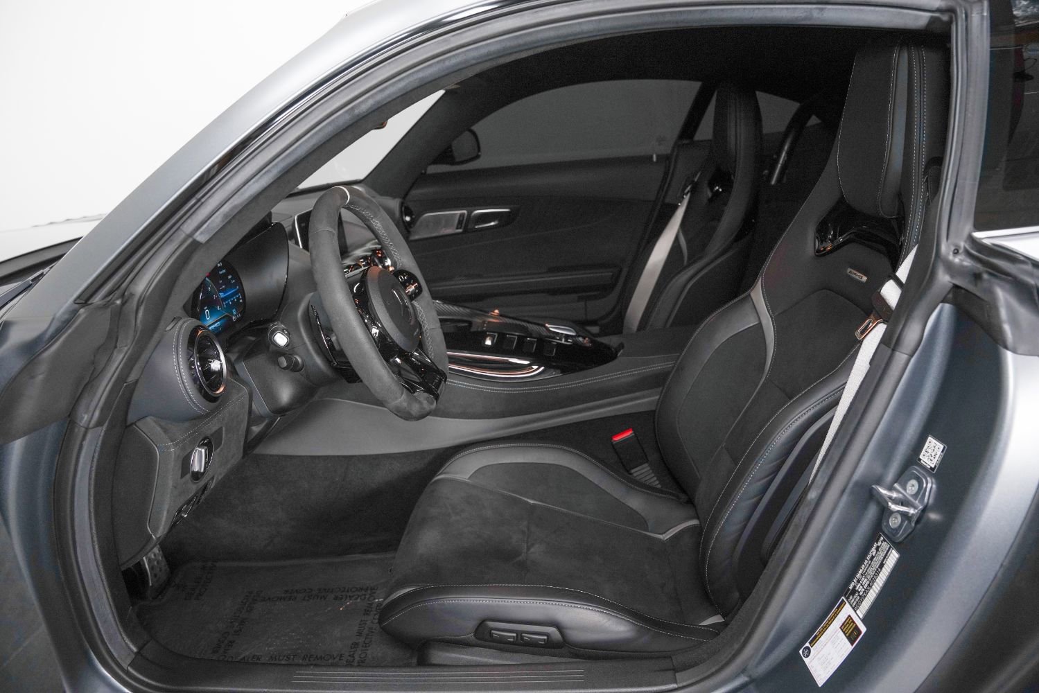 Used 2020 Mercedes-Benz AMG GT R image 36