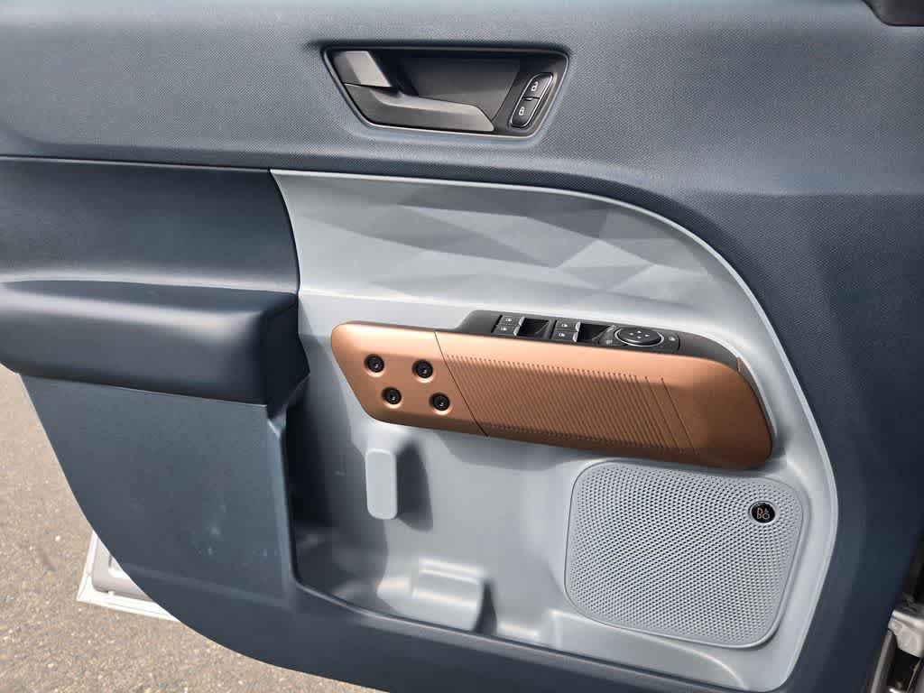 Used 2022 Ford Maverick Lariat w/ Lariat Luxury Package FWD image 19