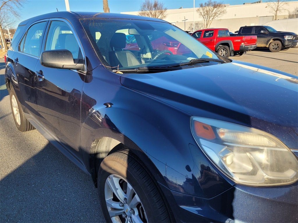 Used 2017 Chevrolet Equinox LS image 7