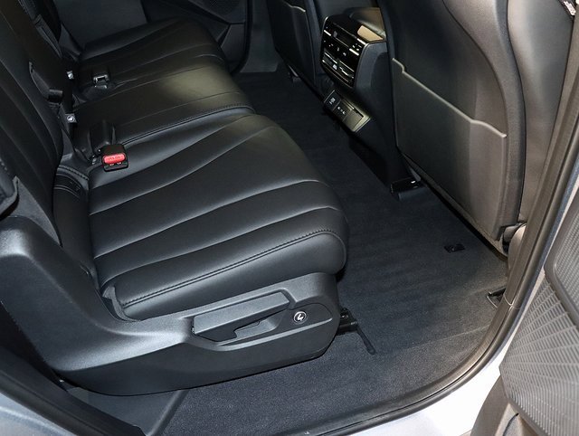 Used 2026 Acura MDX SH-AWD image 33