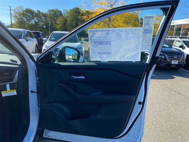 New 2026 Nissan Rogue SV image 25