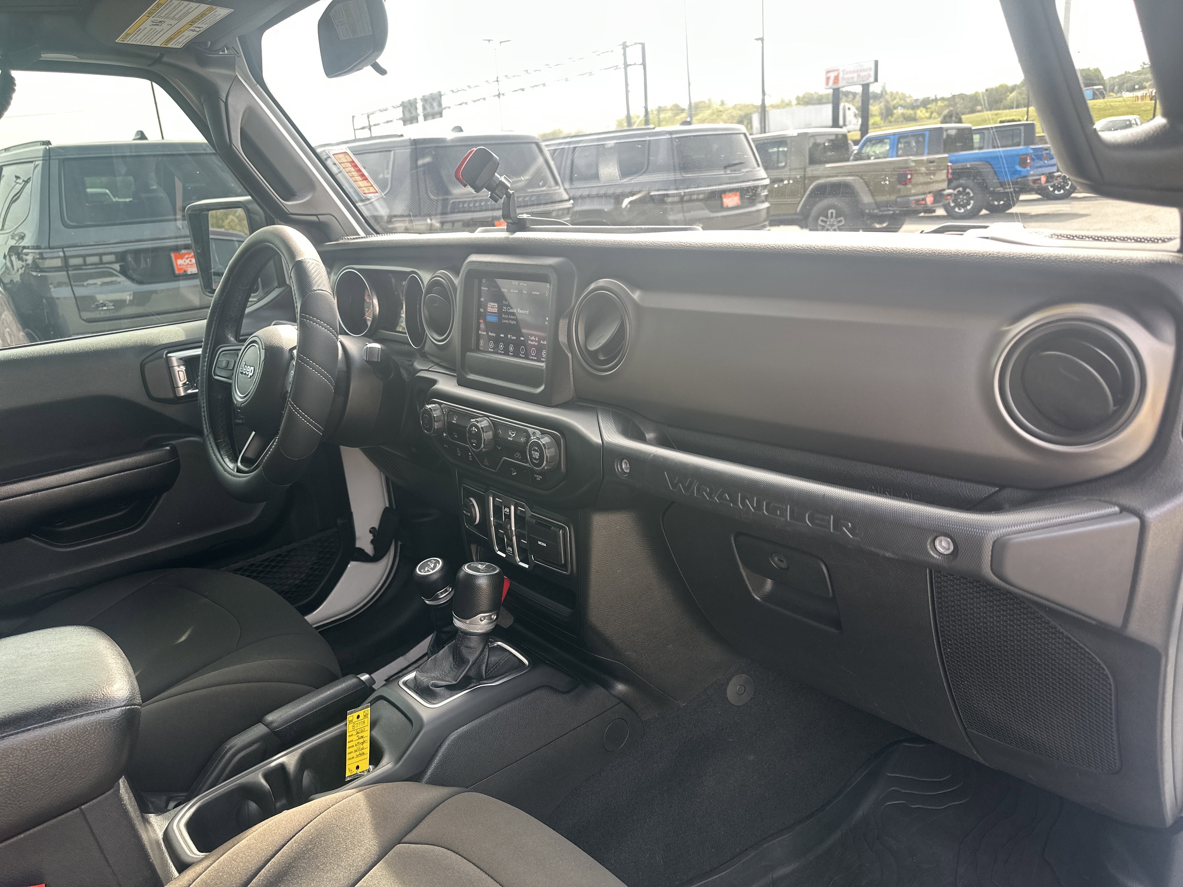 Used 2020 Jeep Wrangler Unlimited Sport image 32