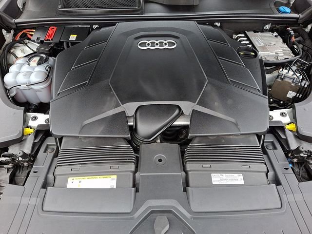 Used 2020 Audi Q8 Prestige w/ Prestige Package image 35