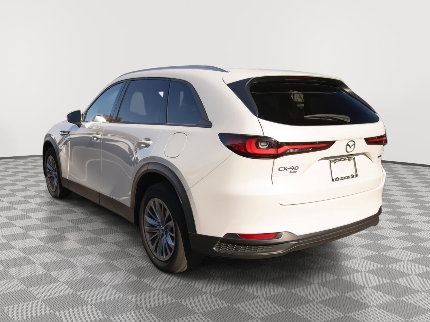 Used 2024 MAZDA CX-90 Plug-In Hybrid w/ Preferred image 18