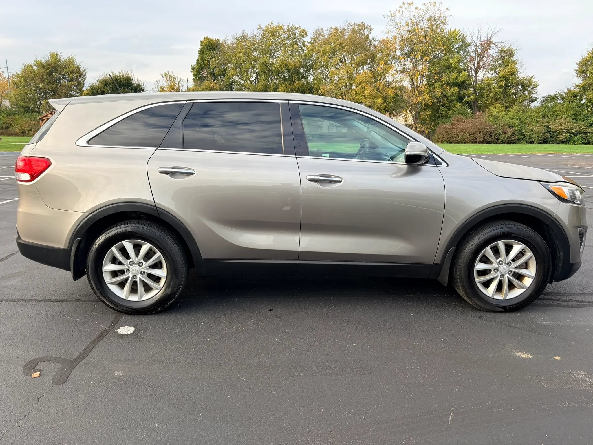 Used 2016 Kia Sorento L FWD image 6