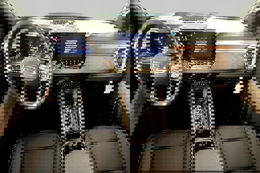 New 2026 GMC Canyon Denali image 6