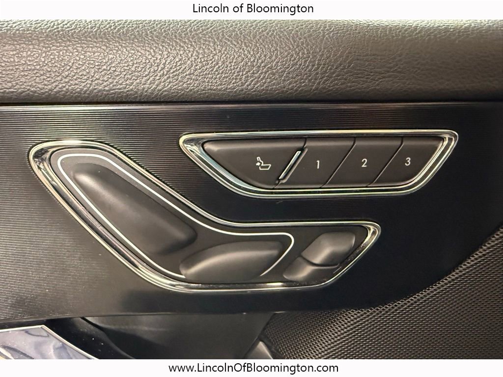 Used 2020 Lincoln Corsair Reserve w/ Equipment Group 202A AWD/4WD image 38