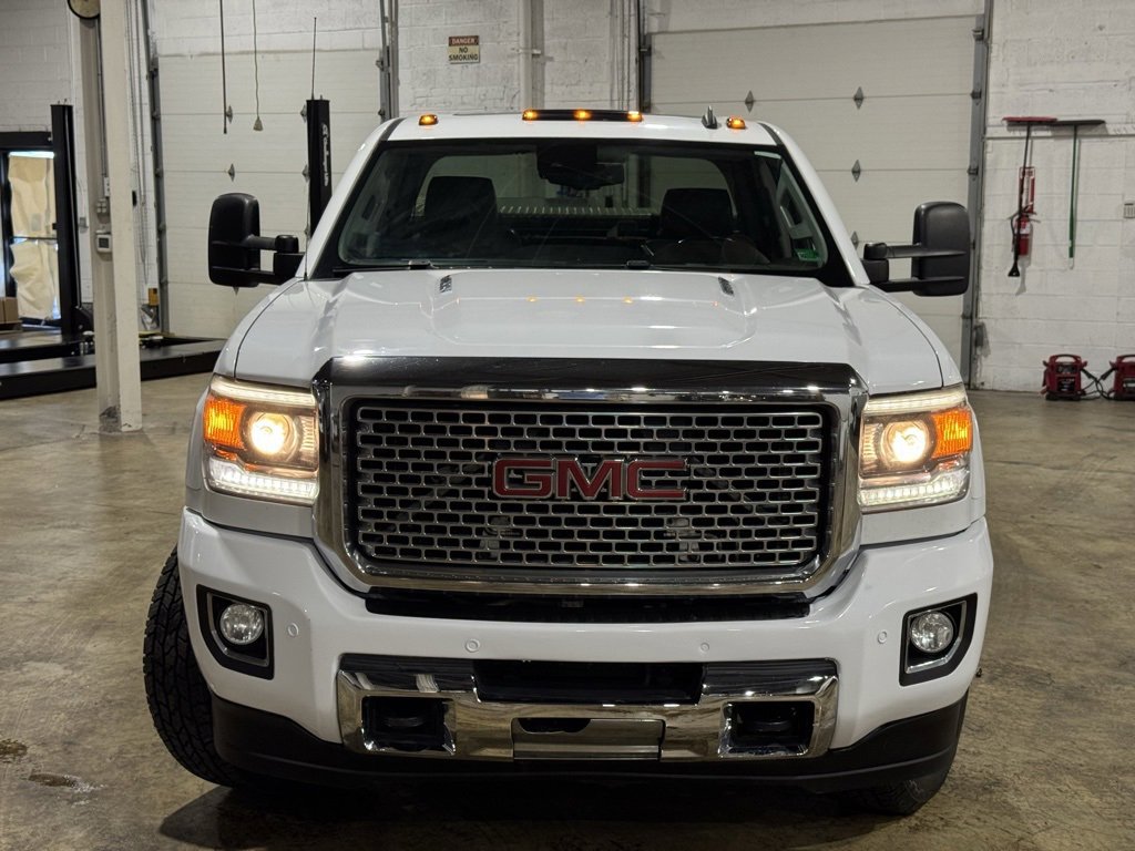 Used 2015 GMC Sierra 3500 Denali image 4