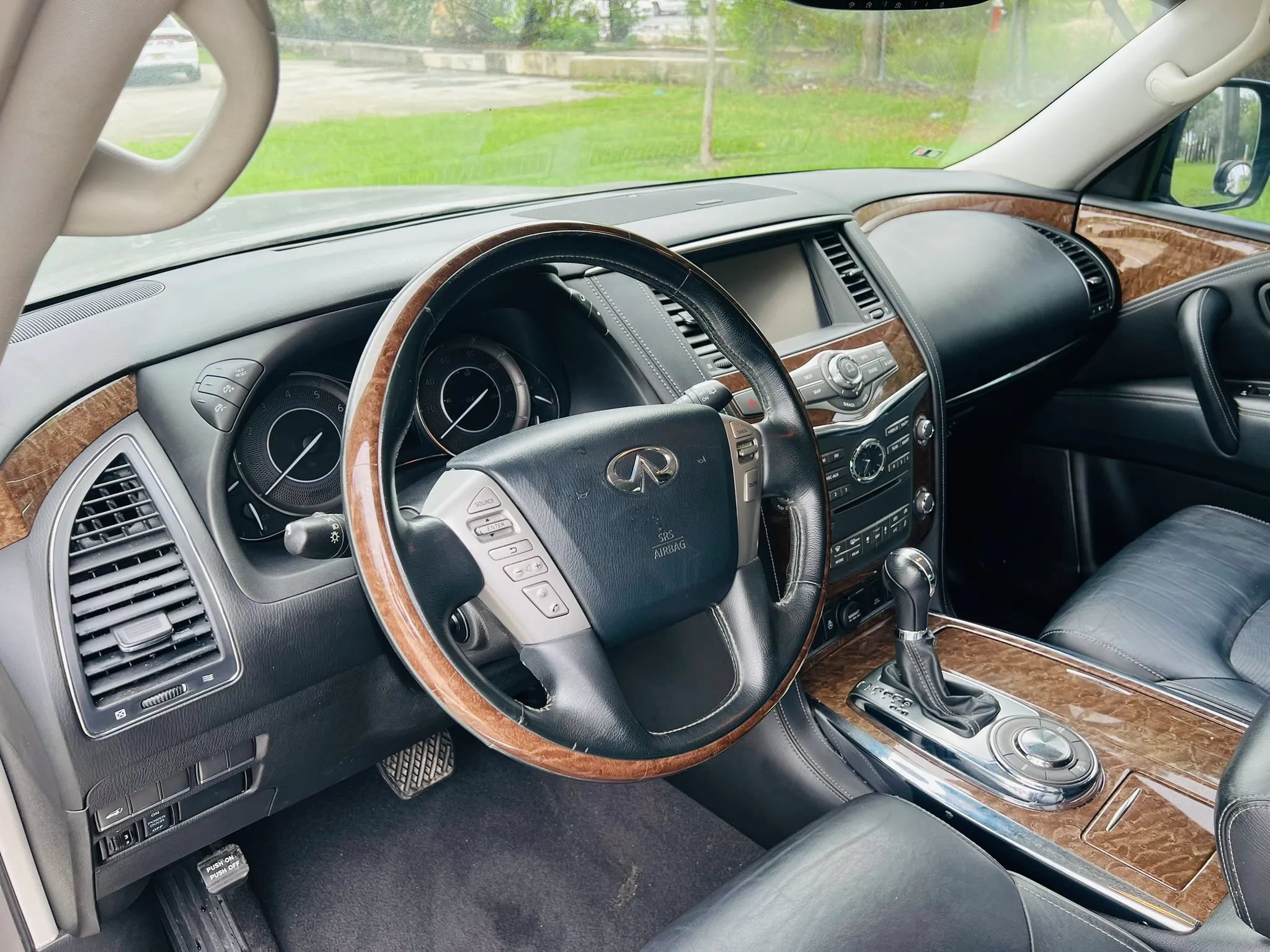 Used 2017 INFINITI QX80 2WD image 11