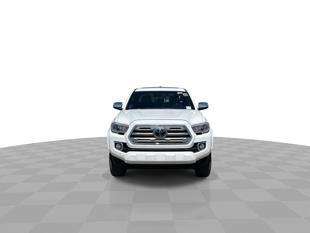 Used 2018 Toyota Tacoma Limited image 3