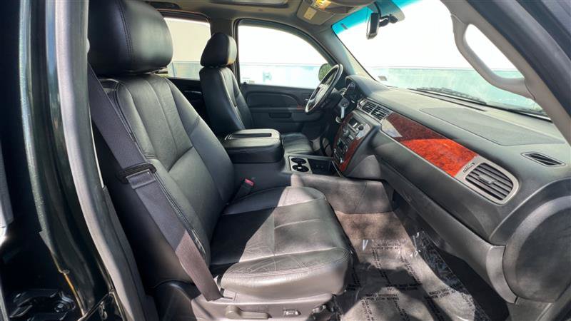 Used 2013 Chevrolet Avalanche LT RWD image 55
