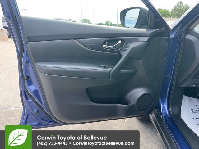 Used 2020 Nissan Rogue SV AWD/4WD image 10