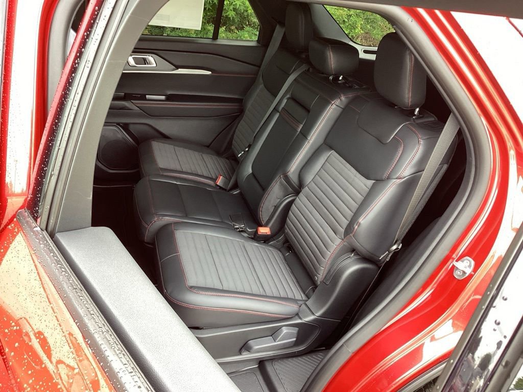 New 2026 Ford Explorer ST-Line RWD image 42