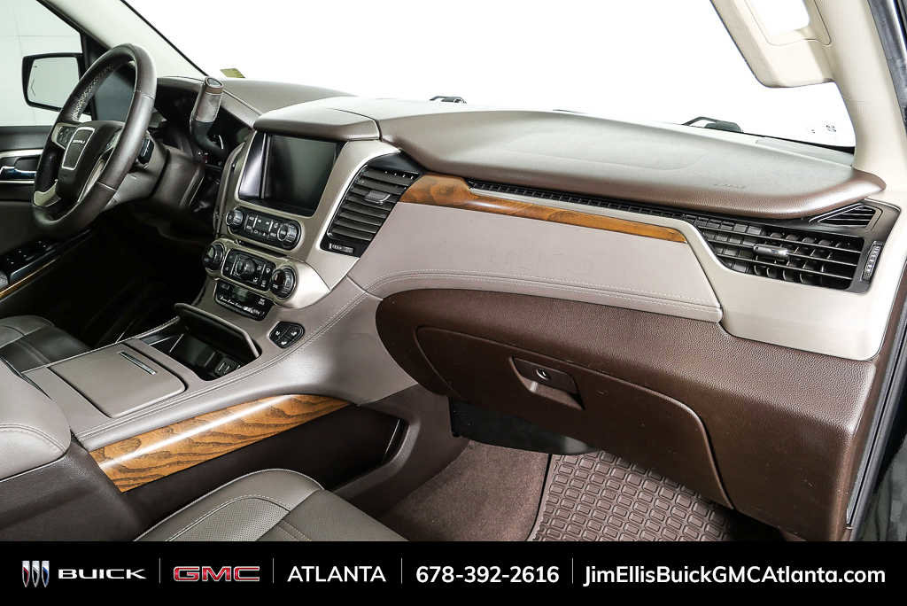 Used 2020 GMC Yukon Denali w/ Denali Ultimate Package image 25