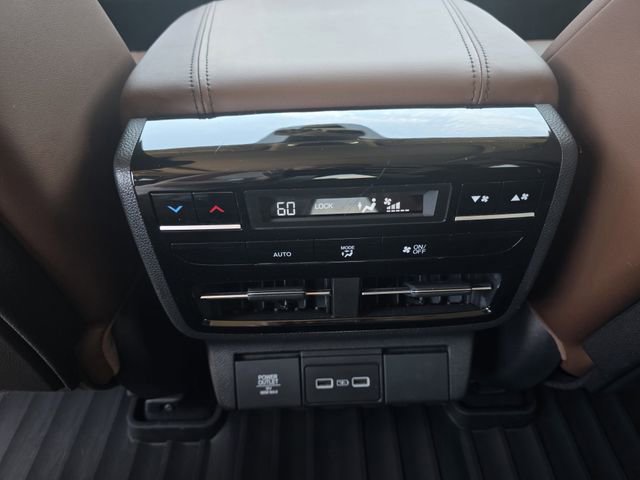 Certified 2023 Acura MDX FWD w/ Technology Package image 26