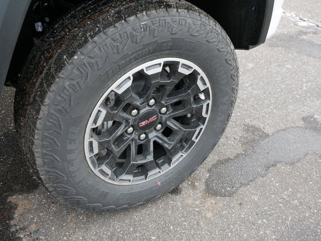 New 2026 GMC Canyon AT4 w/ Technology Plus Package image 5