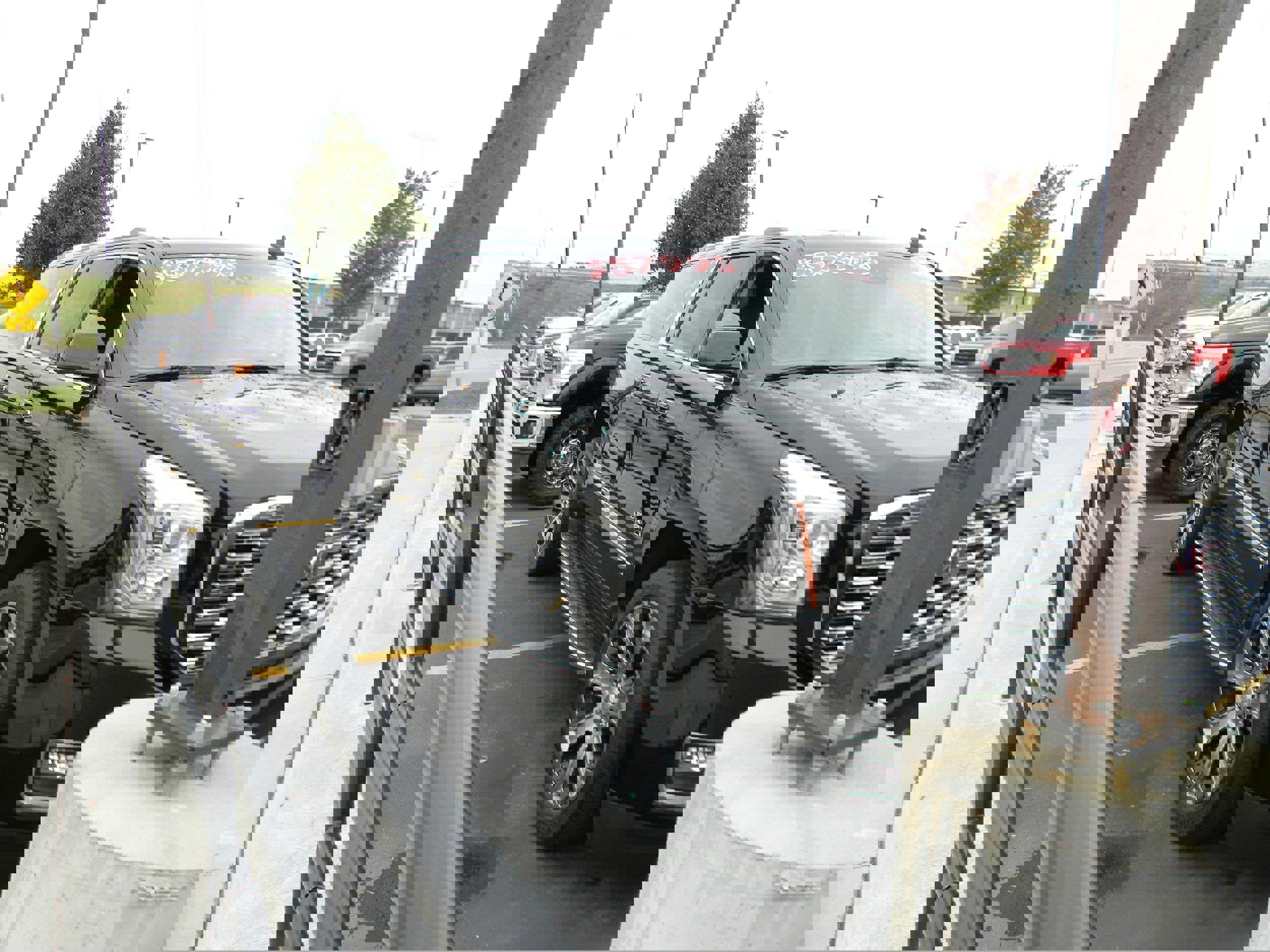 Used 2018 GMC Yukon XL Denali w/ Open Road Package image 3