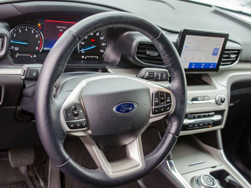 Used 2022 Ford Explorer XLT w/ Equipment Group 202A image 15