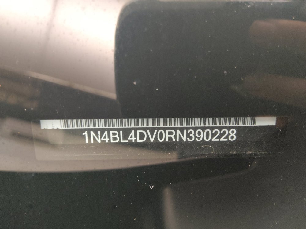Used 2024 Nissan Altima 2.5 SV FWD image 33