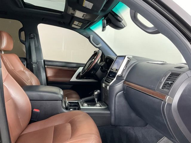 Used 2016 Toyota Land Cruiser w/ Preferred Accessory Package AWD/4WD image 19