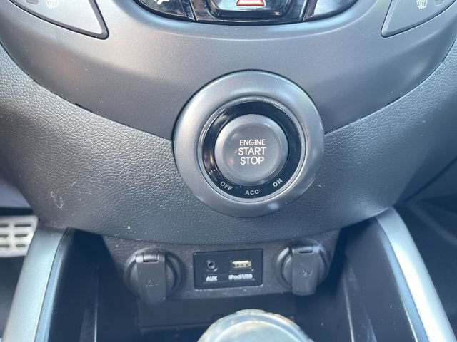 Used 2015 Hyundai Veloster Turbo FWD image 16