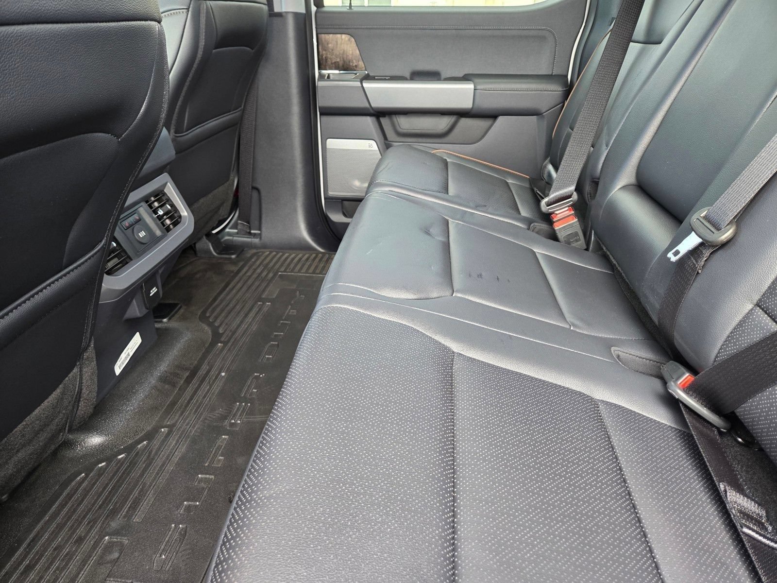 New 2026 Ford F350 Lariat RWD image 15