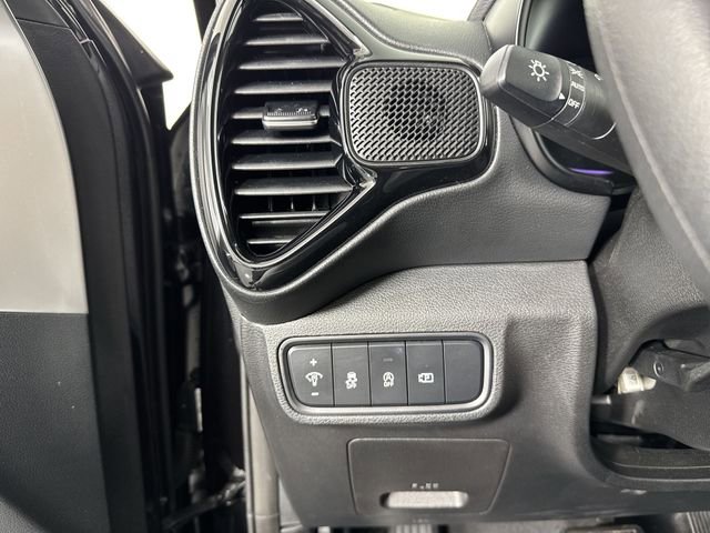 Used 2023 Kia Soul S FWD image 14