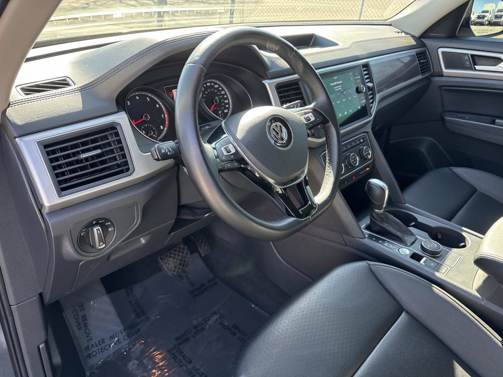 Used 2018 Volkswagen Atlas SE image 16