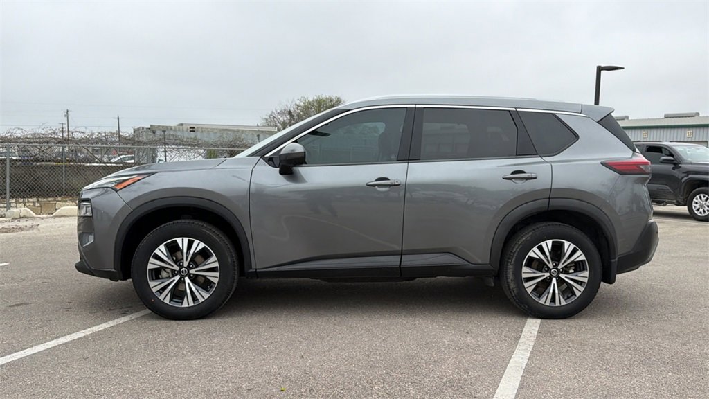 Used 2021 Nissan Rogue SV w/ Premium Package image 10