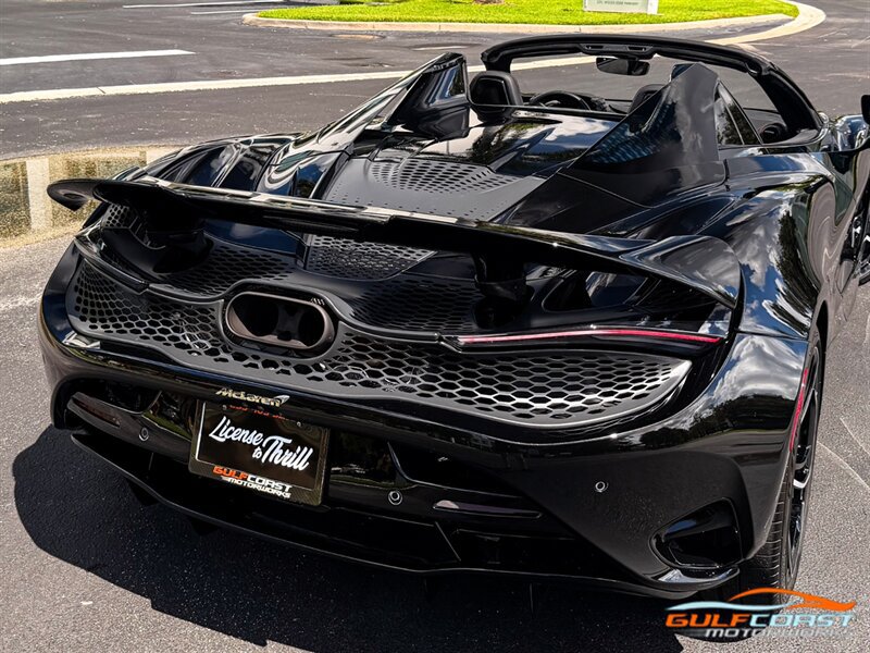Used 2024 McLaren 750S Spider RWD image 51
