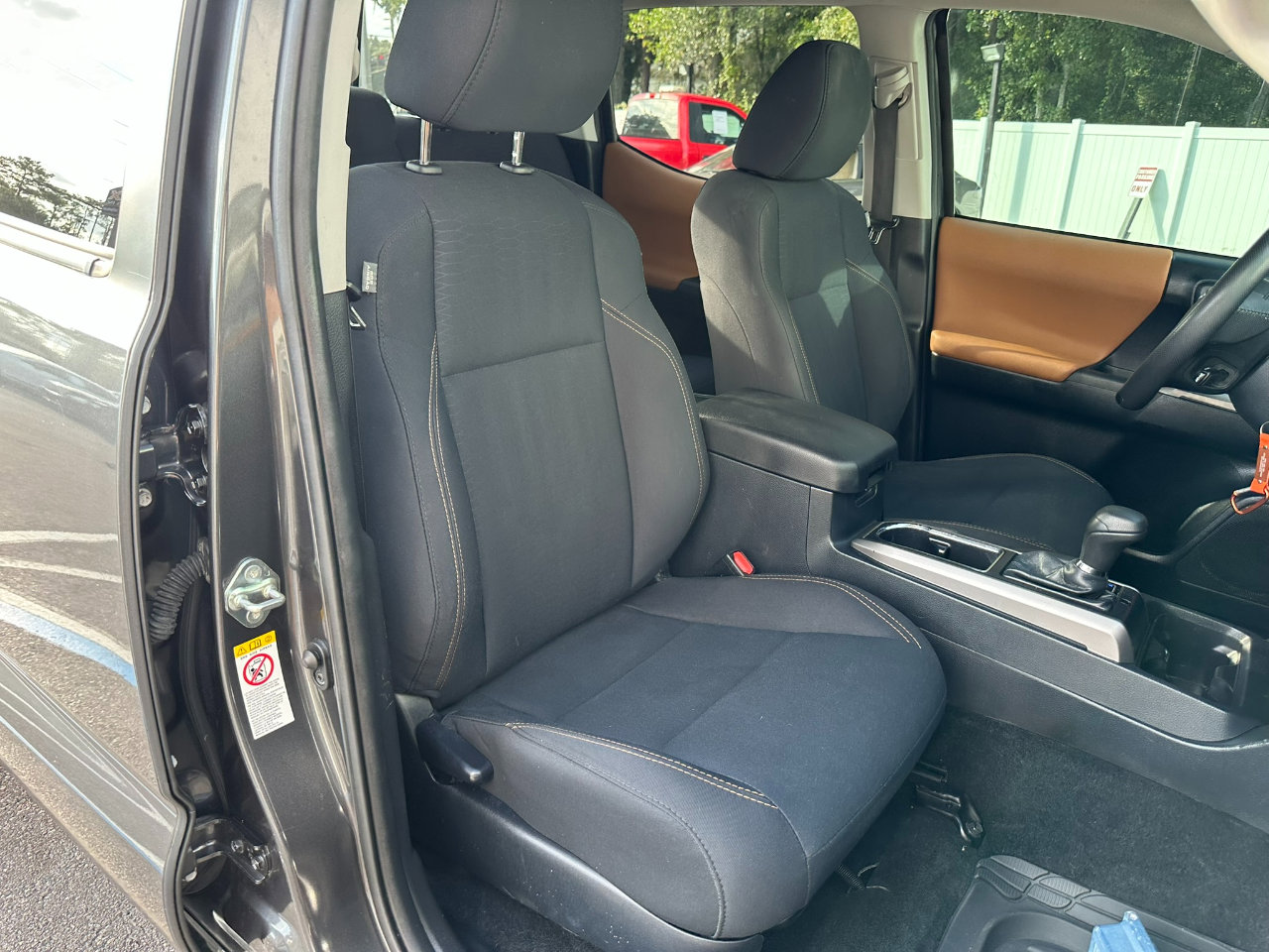 Used 2019 Toyota Tacoma SR5 image 42