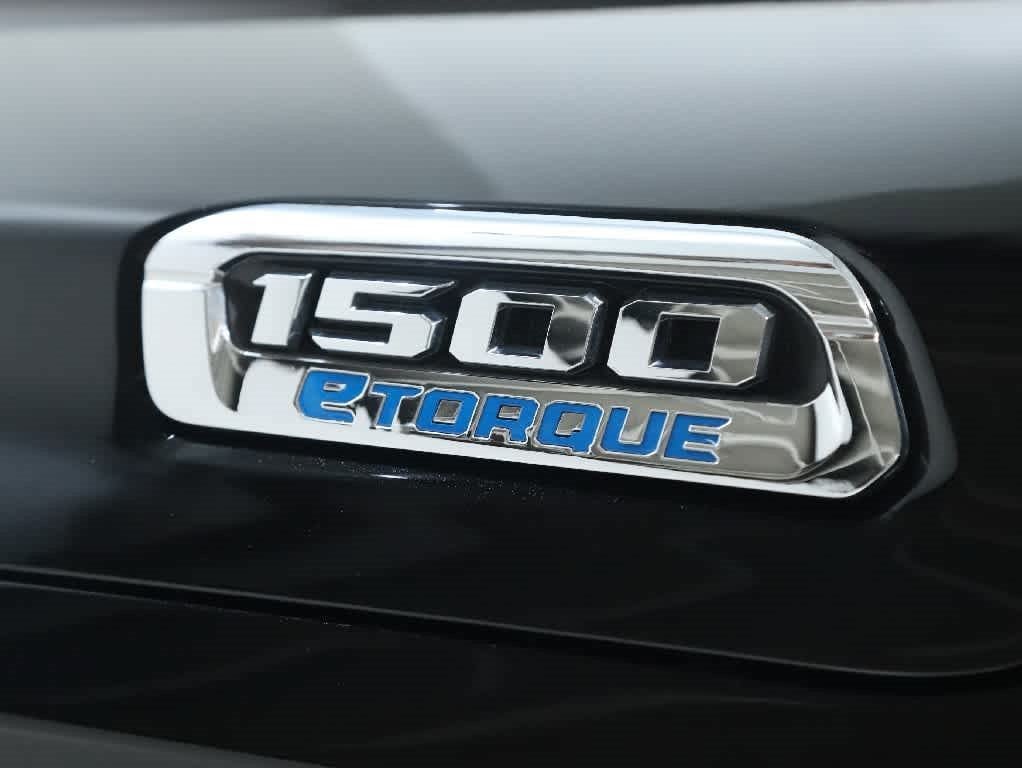 Used 2024 RAM 1500 Big Horn AWD/4WD image 38