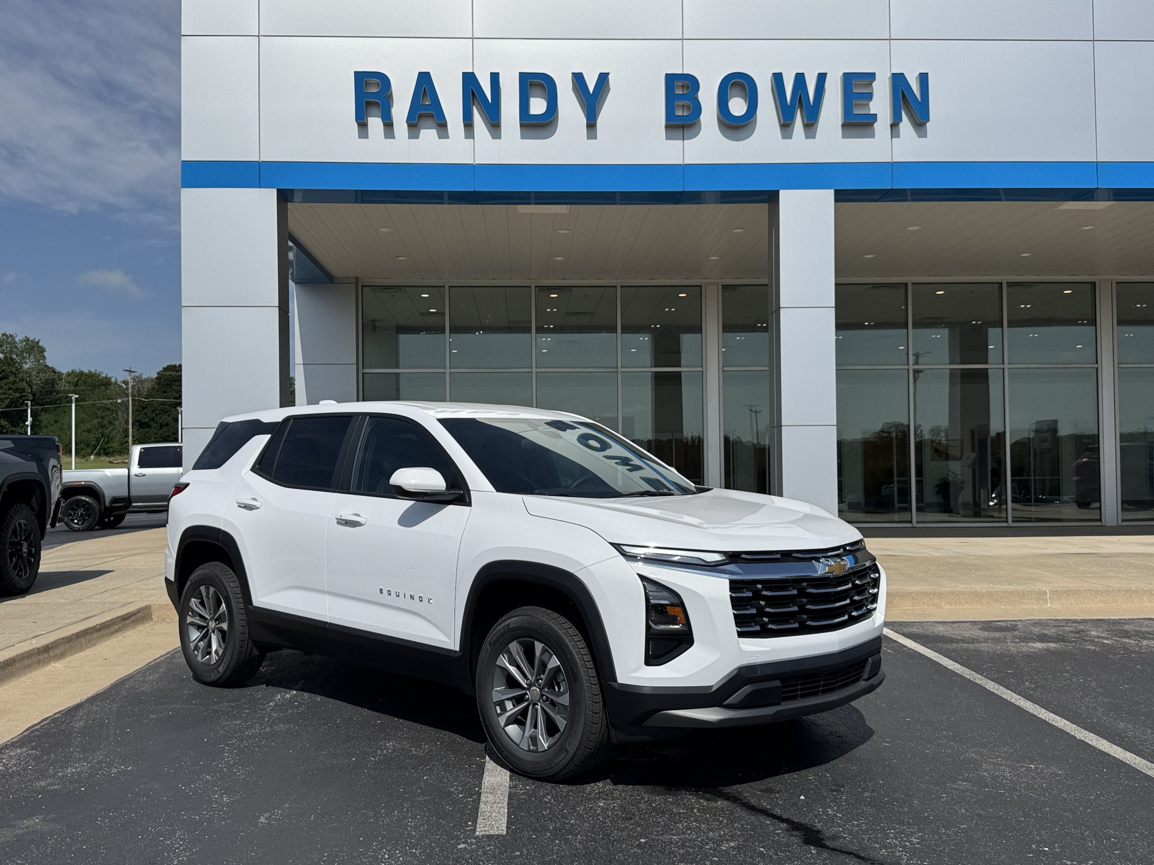 New 2027 Chevrolet Equinox LT w/ Convenience Package II