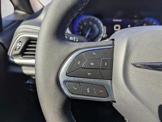 New 2026 Chrysler Pacifica Select image 13