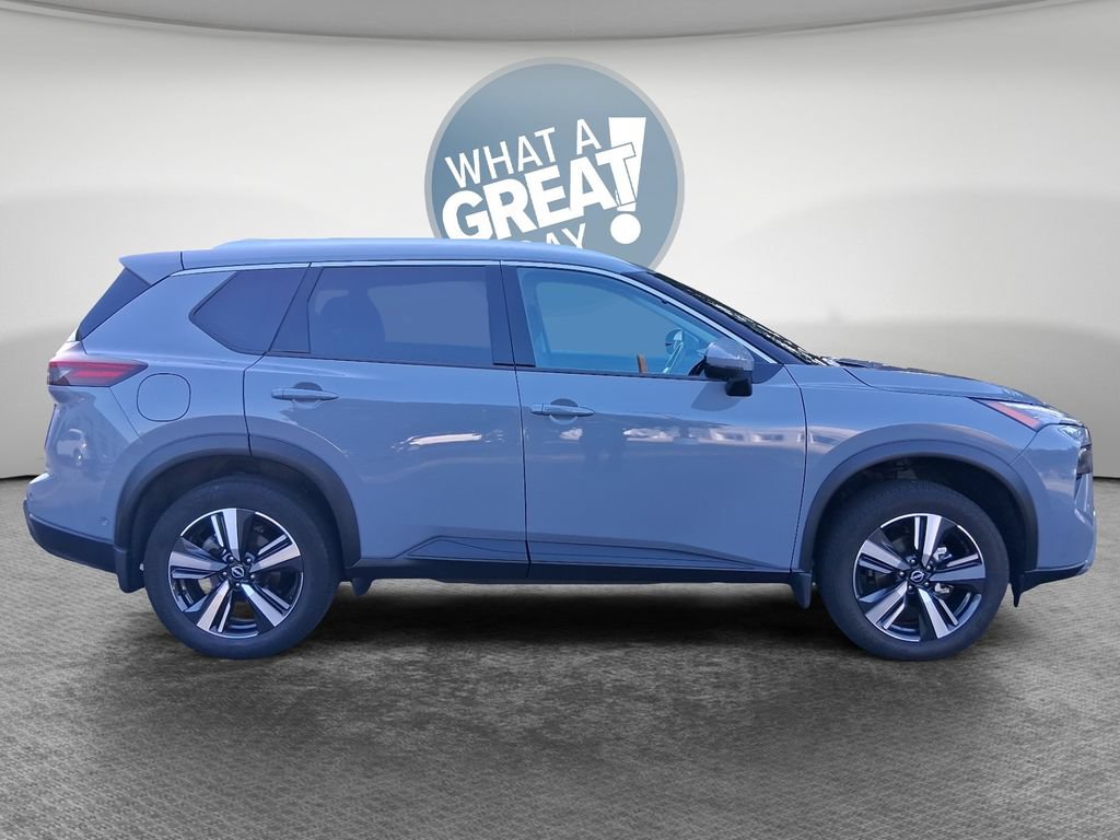 Used 2025 Nissan Rogue SL w/ SL Premium Package FWD video 2