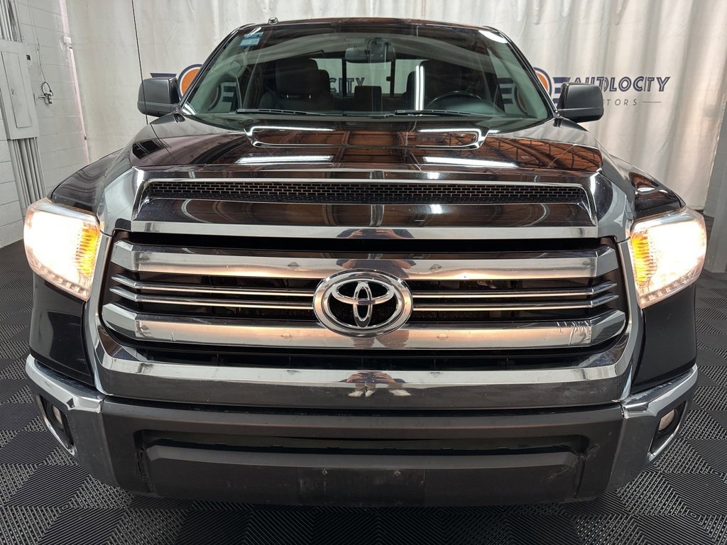 Used 2017 Toyota Tundra SR5 image 4