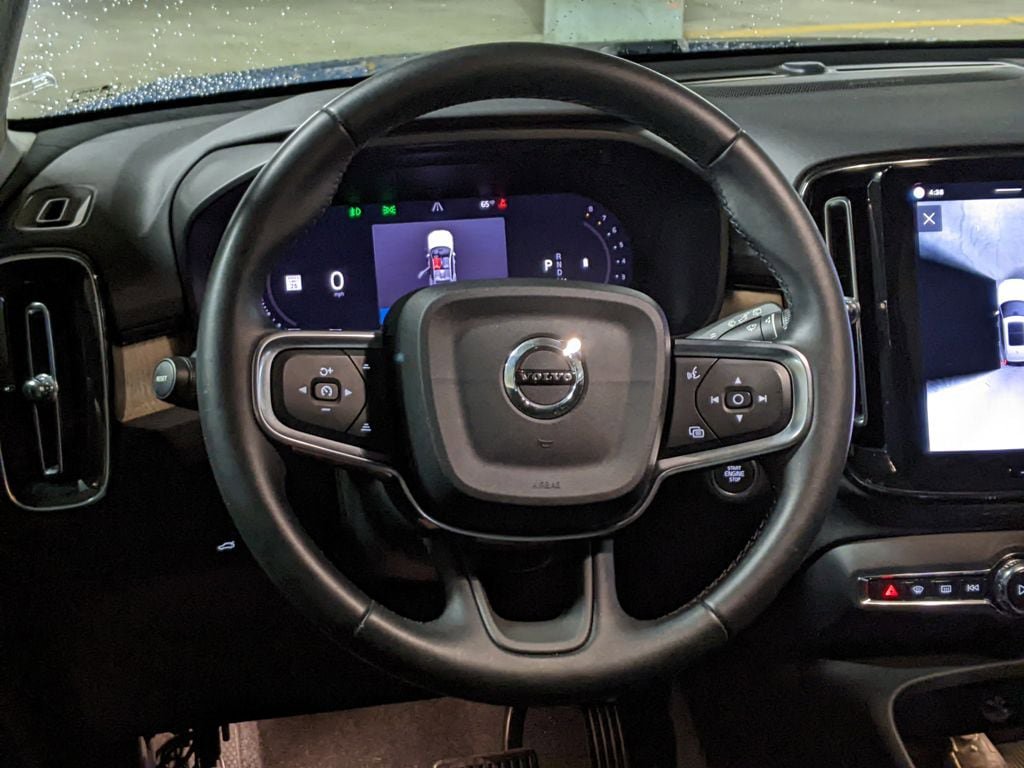 Certified 2023 Volvo XC40 B5 Ultimate w/ Protection Package Premier AWD/4WD image 14