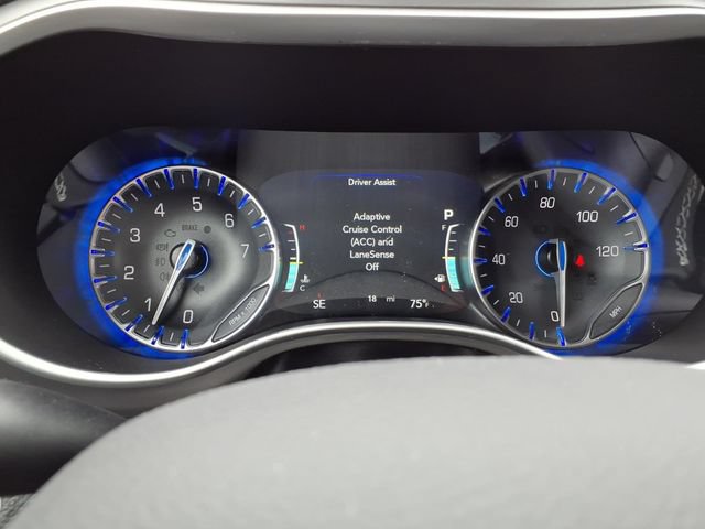 New 2027 Chrysler Pacifica Limited FWD image 23