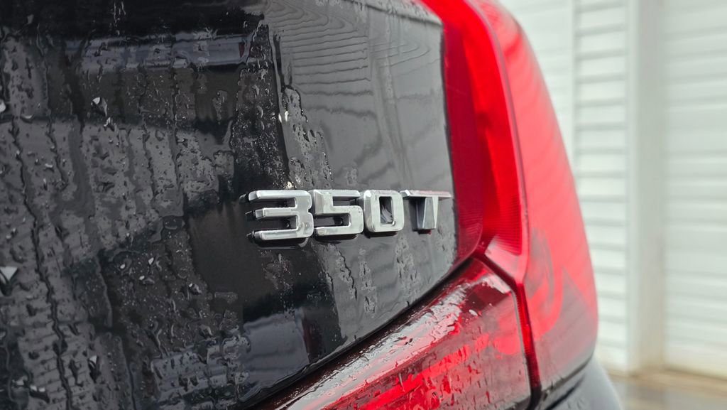 Used 2025 Cadillac XT4 Premium Luxury image 17