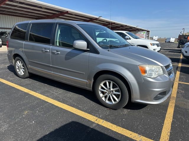 Used 2014 Dodge Grand Caravan SXT FWD image 2