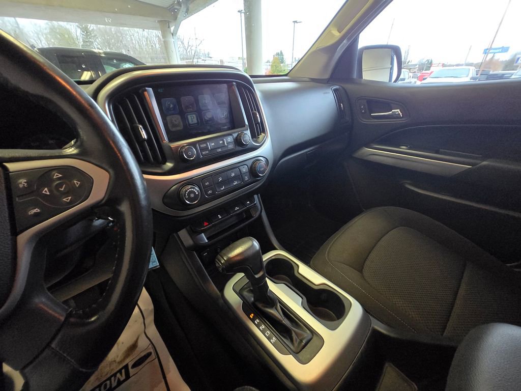 Used 2016 Chevrolet Colorado LT w/ LT Convenience Package image 15